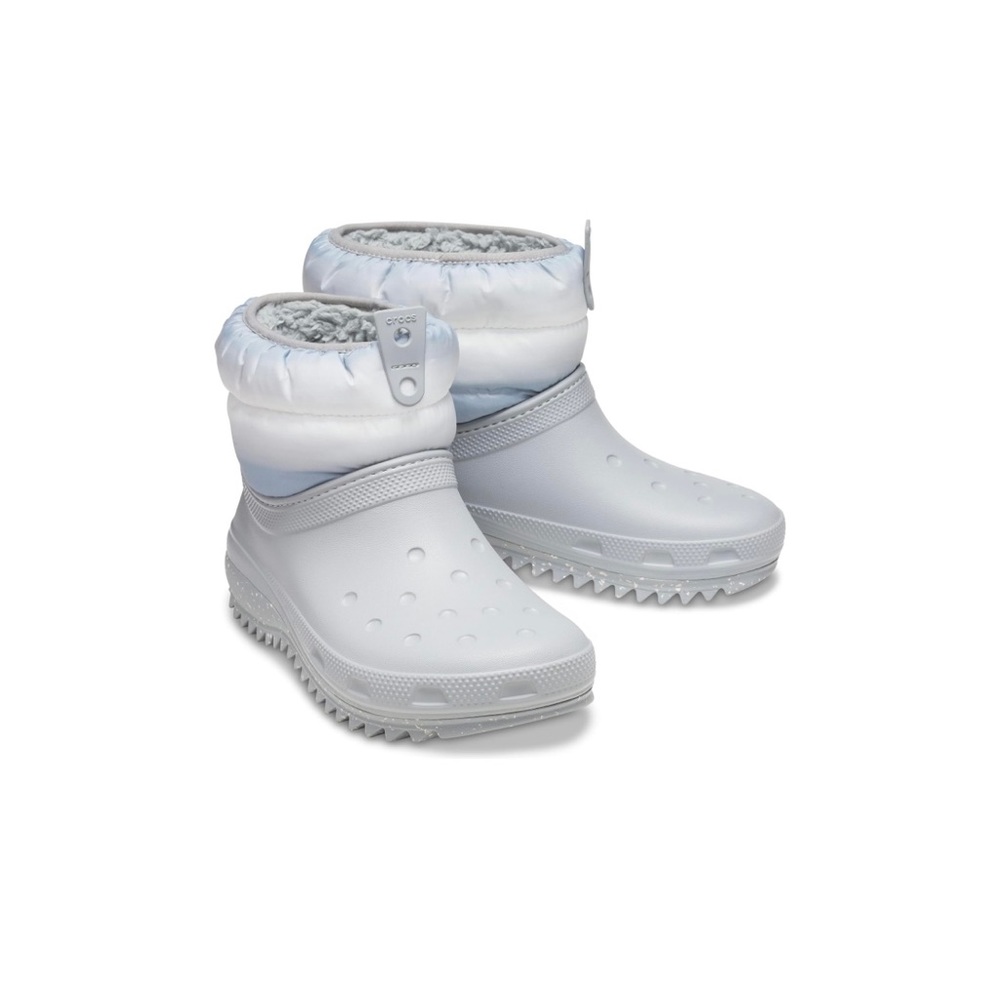 Crocs Classic Neo Women’s Puff Shorty Grey Boots Size 7 NWT